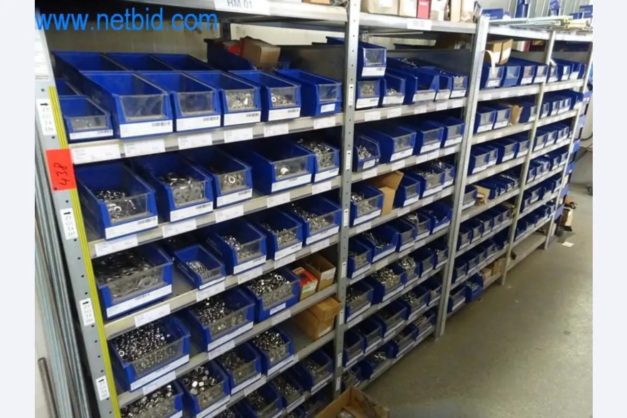 Máquinas, parque automóvel e equipamento operacional-1