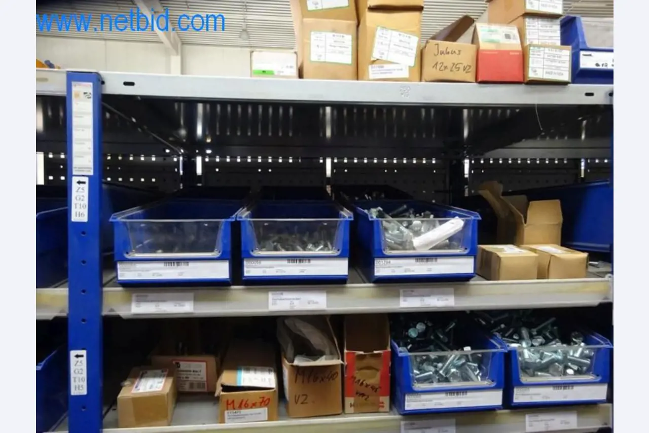 Máquinas, parque automóvel e equipamento operacional-20