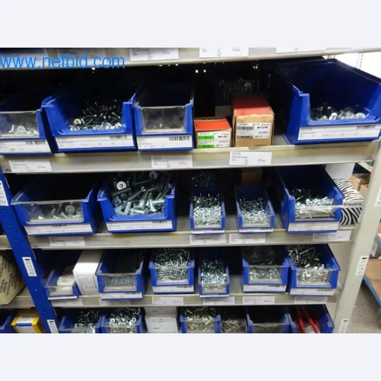 Máquinas, parque automóvel e equipamento operacional-24