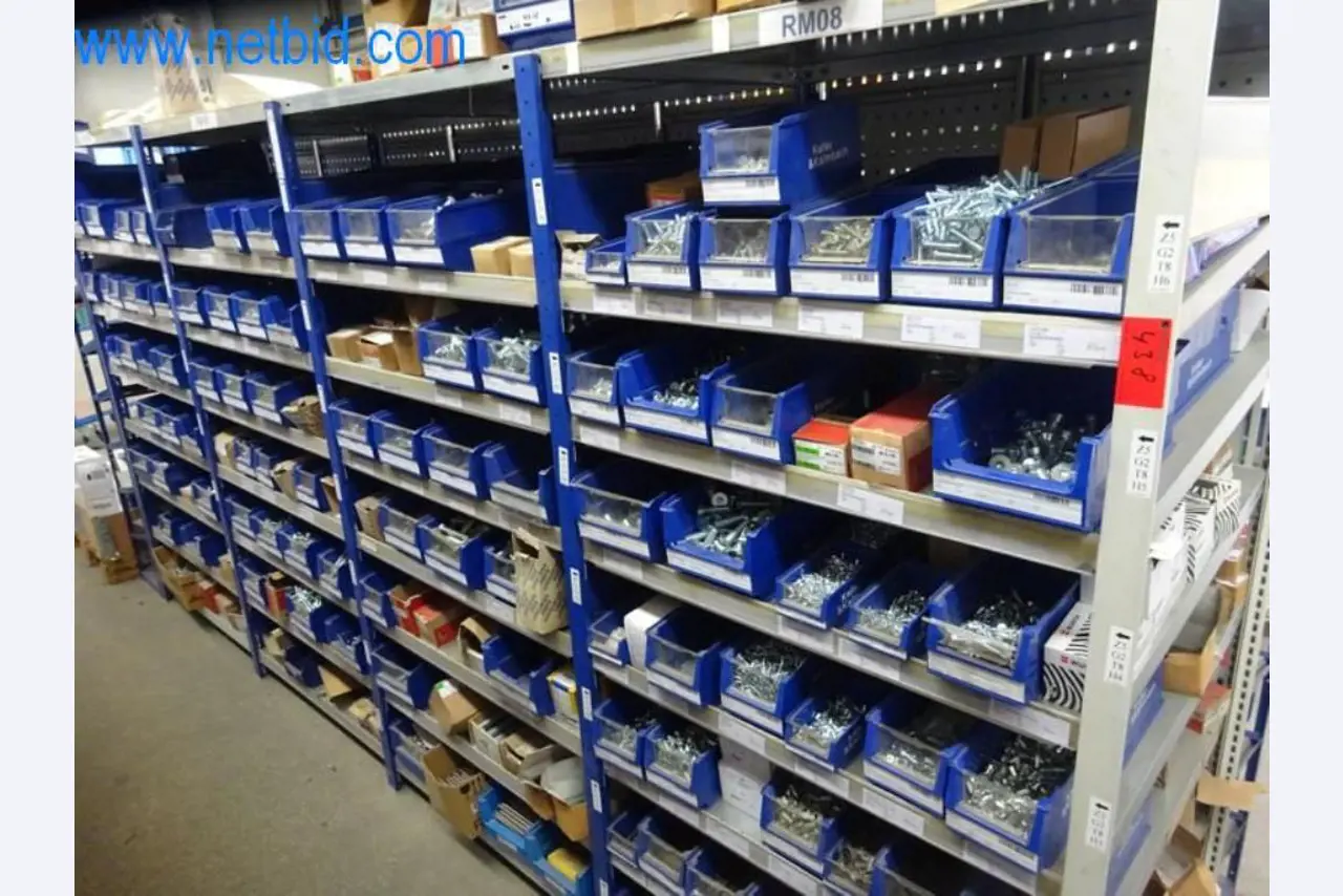 Máquinas, parque automóvel e equipamento operacional-2