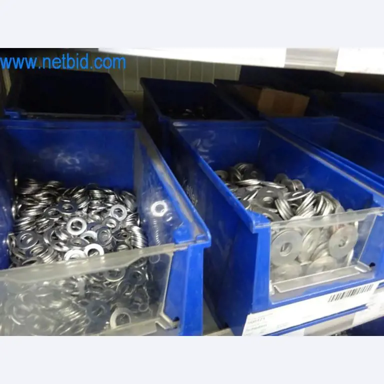 Máquinas, parque automóvel e equipamento operacional-4