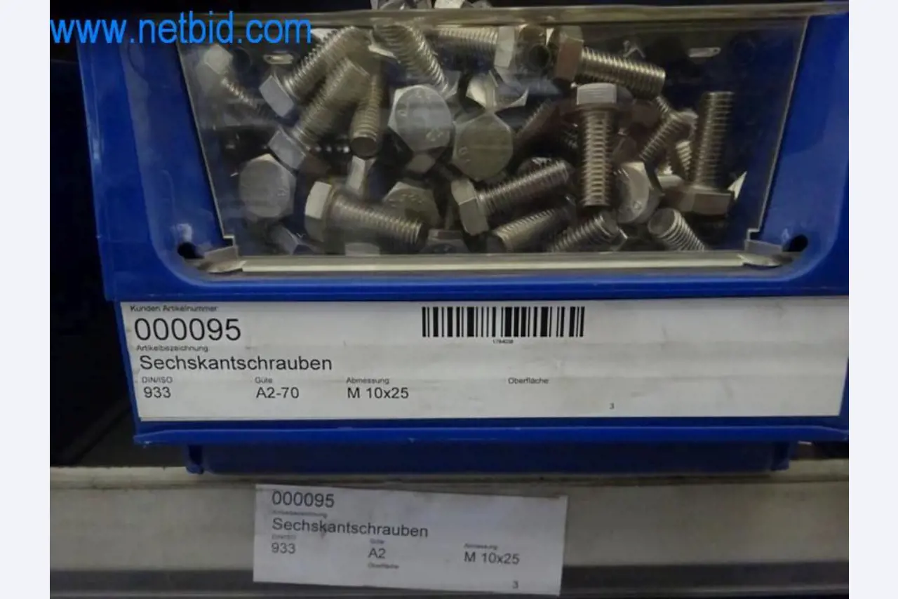 Máquinas, parque automóvel e equipamento operacional-6