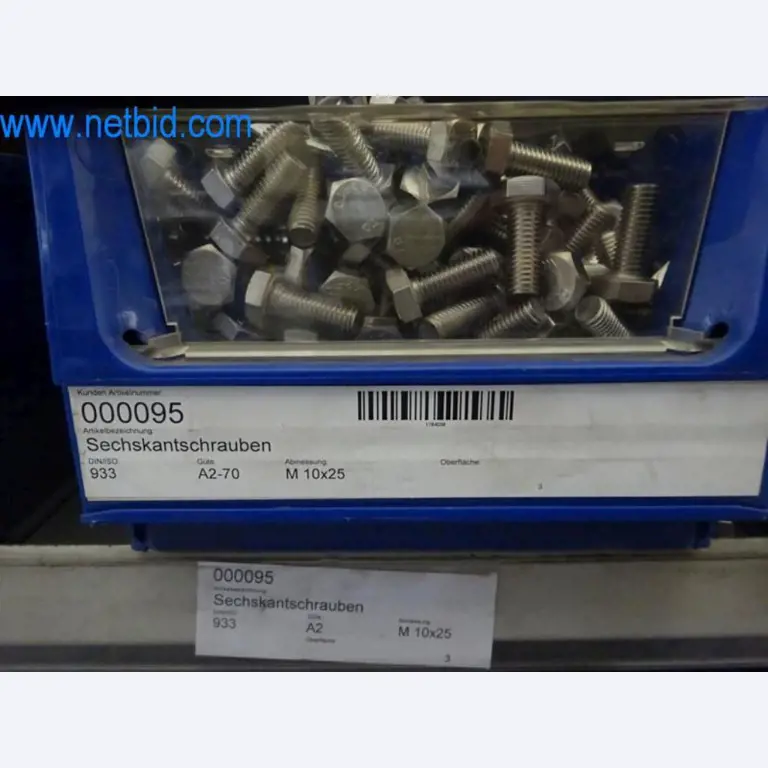 Máquinas, parque automóvel e equipamento operacional-6