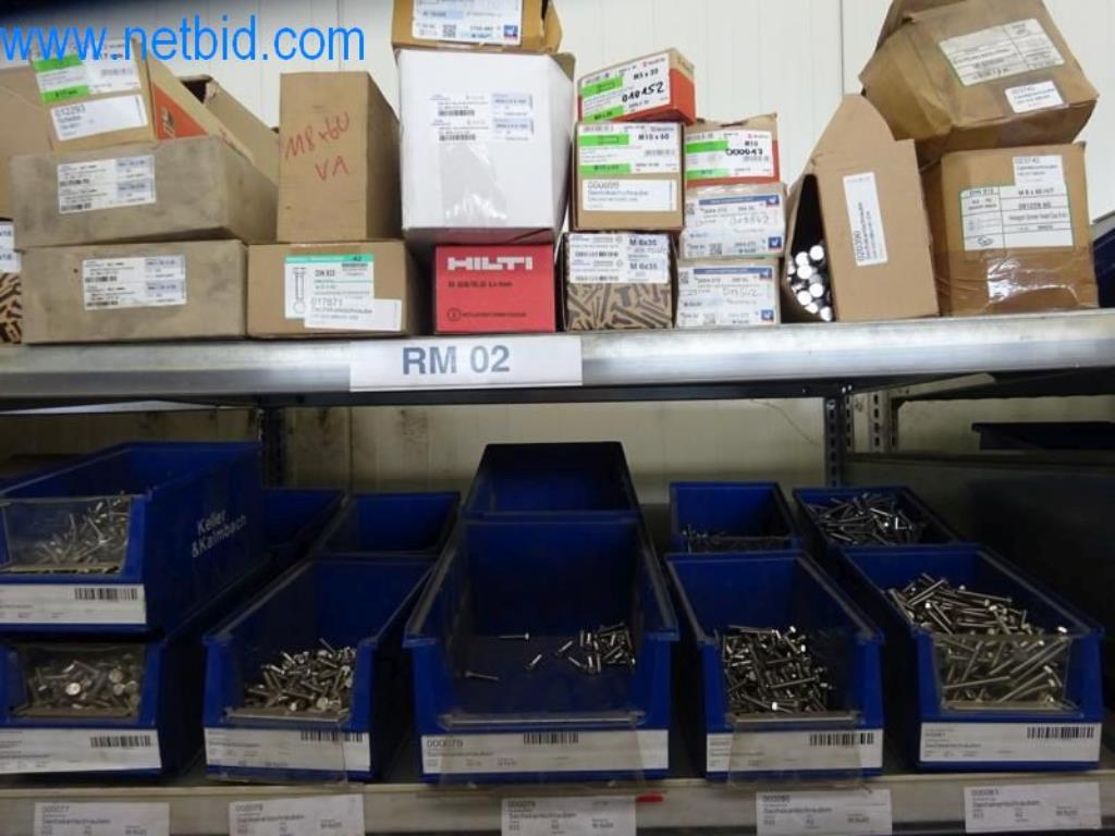 Stroje, vozový park a provozní zařízení-7