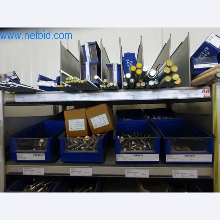 Máquinas, parque automóvel e equipamento operacional-8