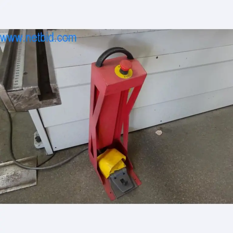 Stroje, vozový park a provozní zařízení-6