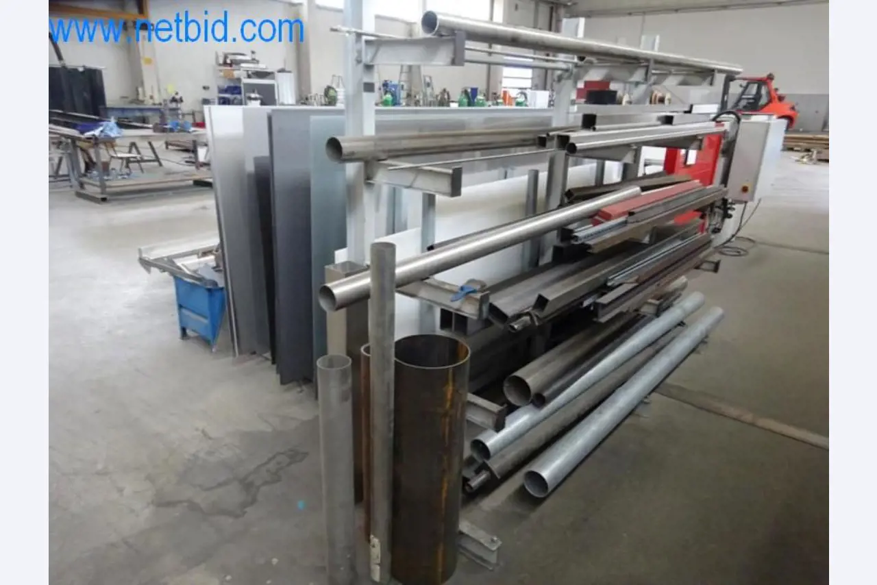 Maquinaria, parque móvil y equipos de explotación-1