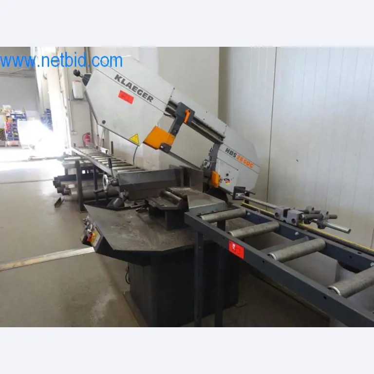 Machines, parc de véhicules et équipement d'entreprise-1