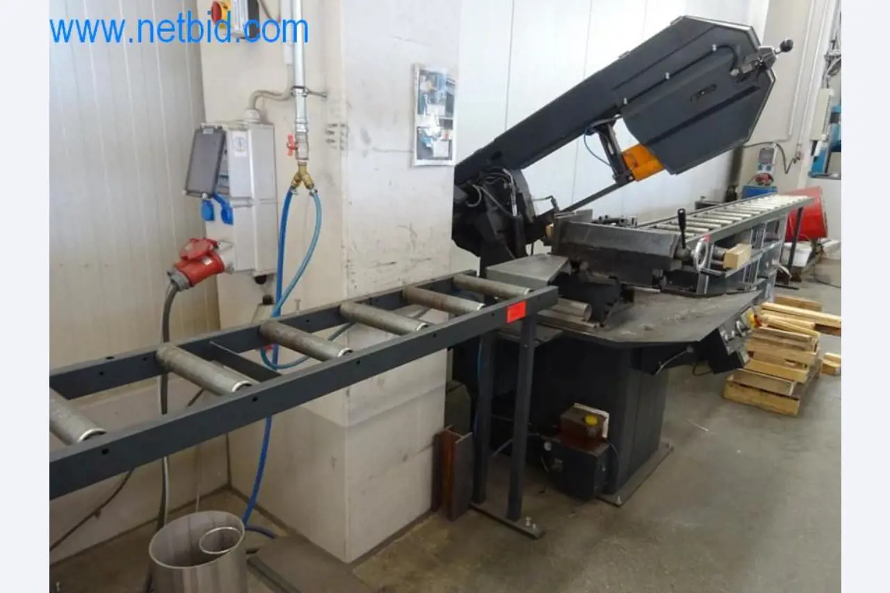 Machines, parc de véhicules et équipement d'entreprise-2