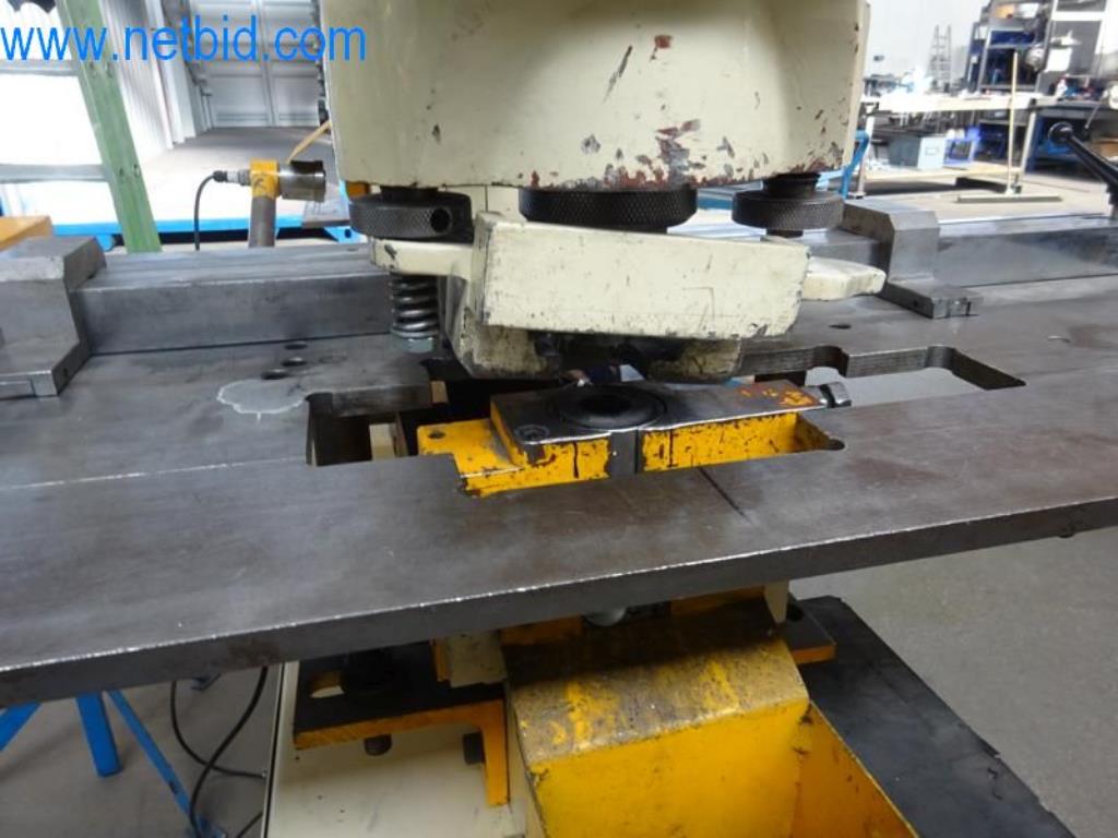 Stroje, vozový park a provozní zařízení-3