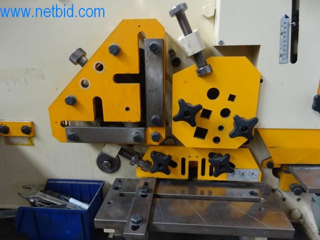 Stroje, vozový park a provozní zařízení-4