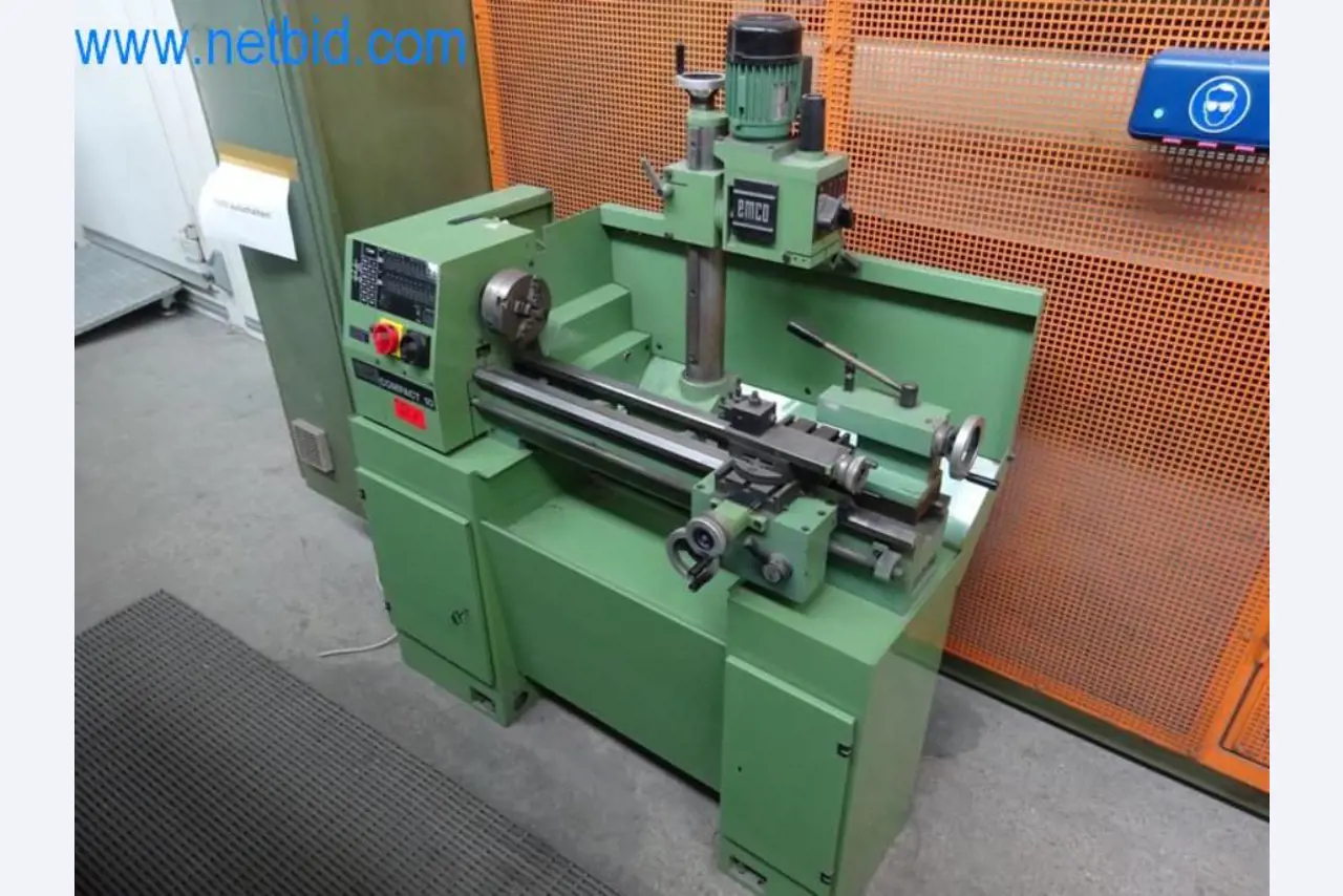 Máquinas, parque automóvel e equipamento operacional-1