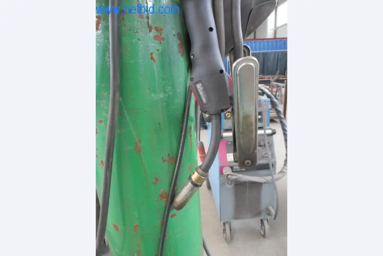 Máquinas, parque automóvel e equipamento operacional-3