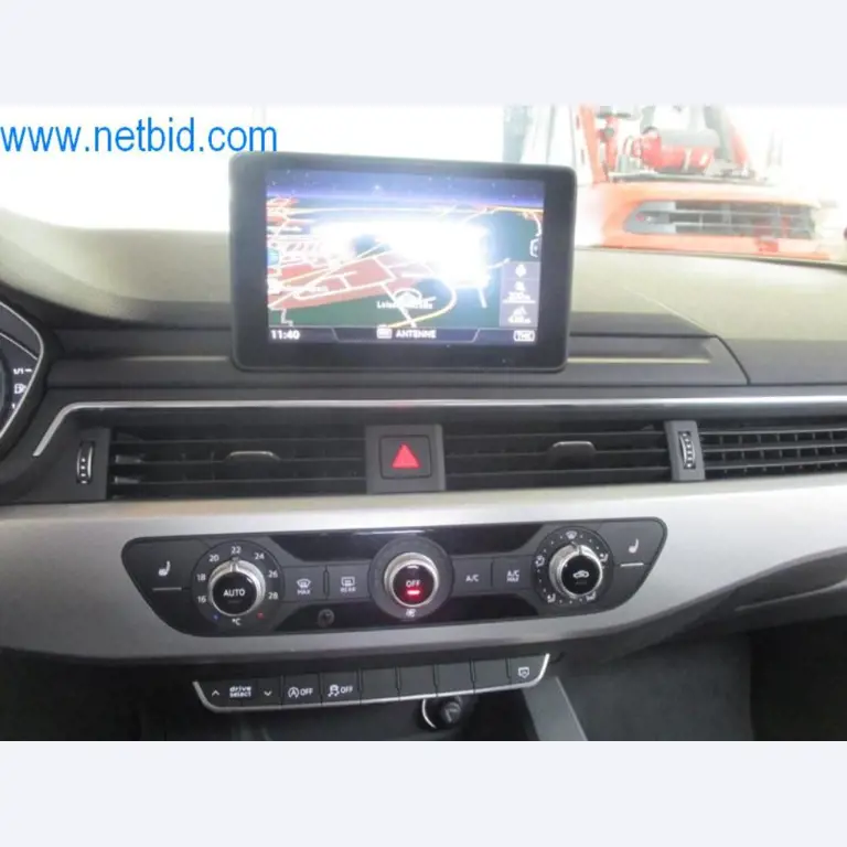 Maquinaria, parque móvil y equipos de explotación-12