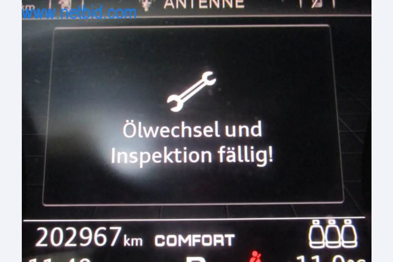 Maquinaria, parque móvil y equipos de explotación-13