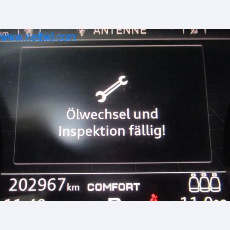 Maquinaria, parque móvil y equipos de explotación-13