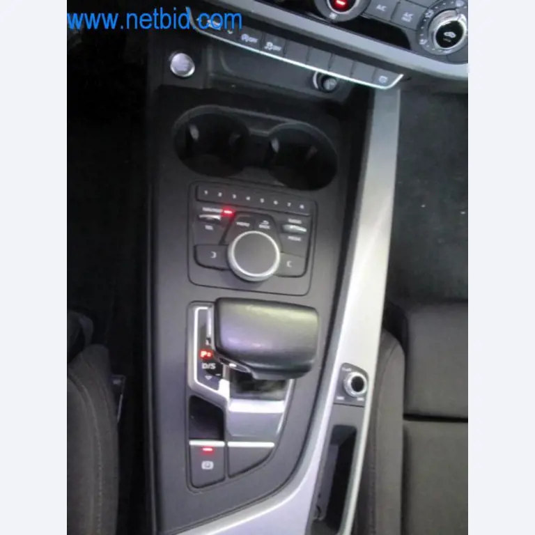 Maquinaria, parque móvil y equipos de explotación-14