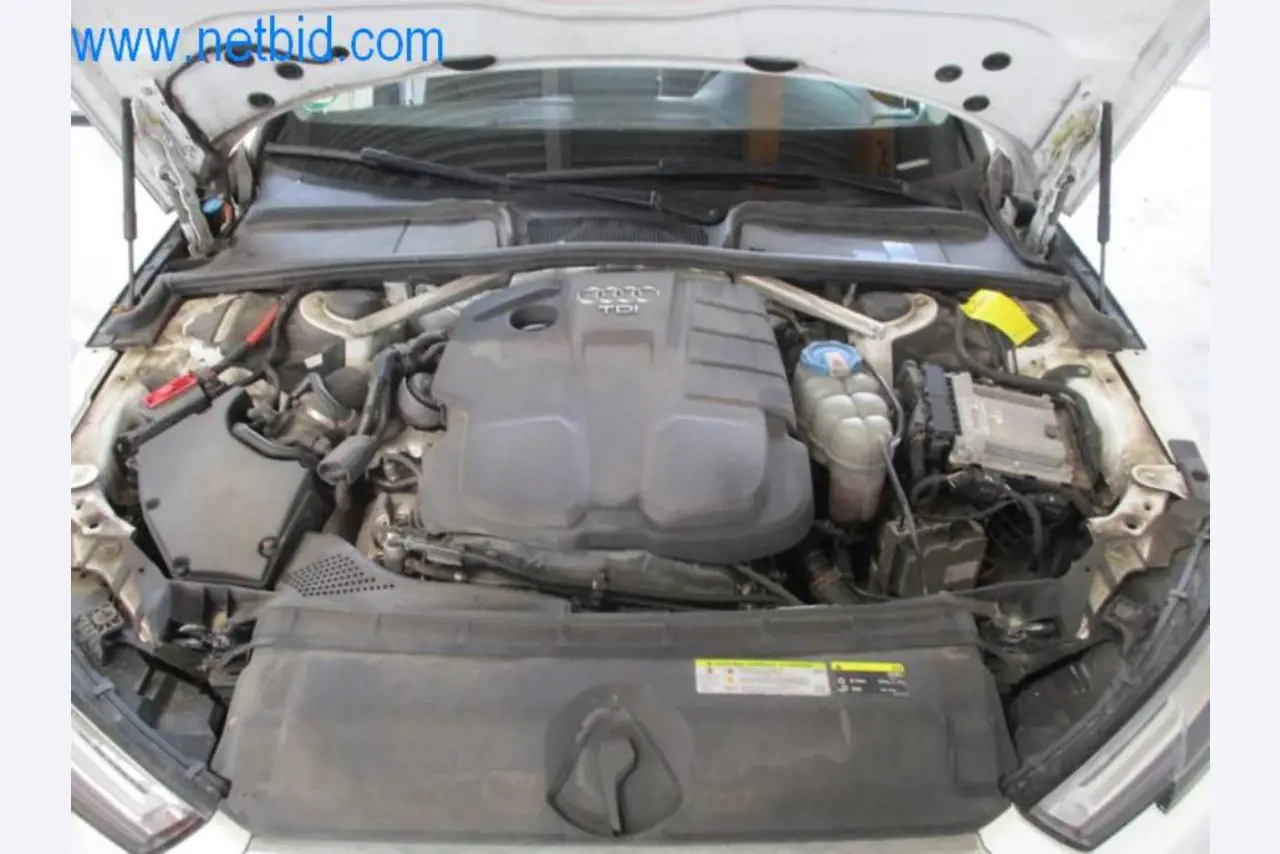 Maquinaria, parque móvil y equipos de explotación-17