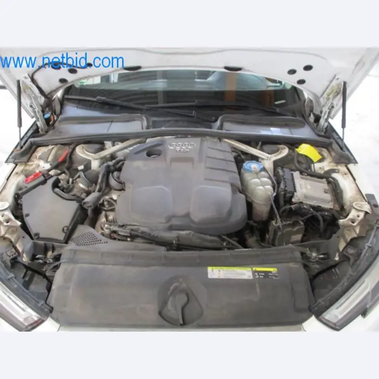 Maquinaria, parque móvil y equipos de explotación-17