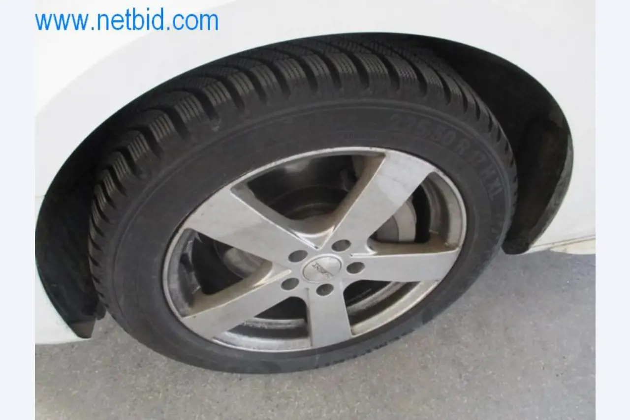 Maquinaria, parque móvil y equipos de explotación-18