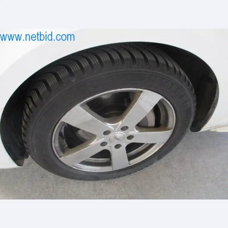 Maquinaria, parque móvil y equipos de explotación-18