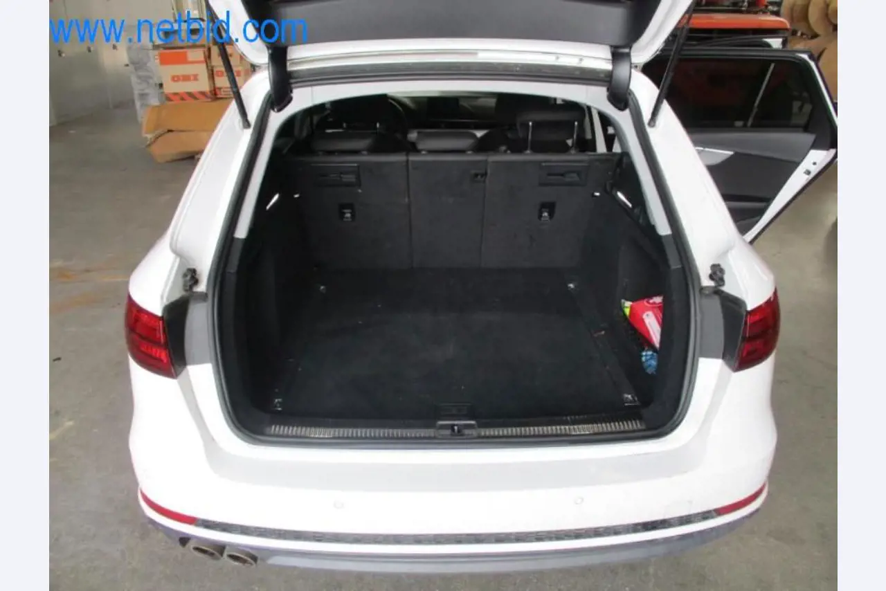 Maquinaria, parque móvil y equipos de explotación-4