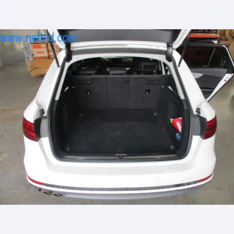 Maquinaria, parque móvil y equipos de explotación-4