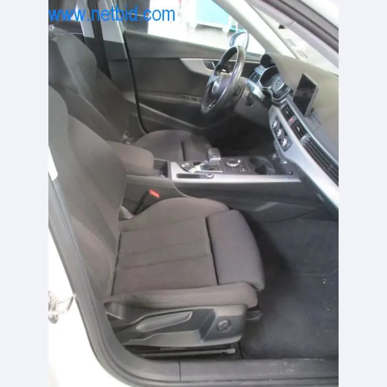 Maquinaria, parque móvil y equipos de explotación-7