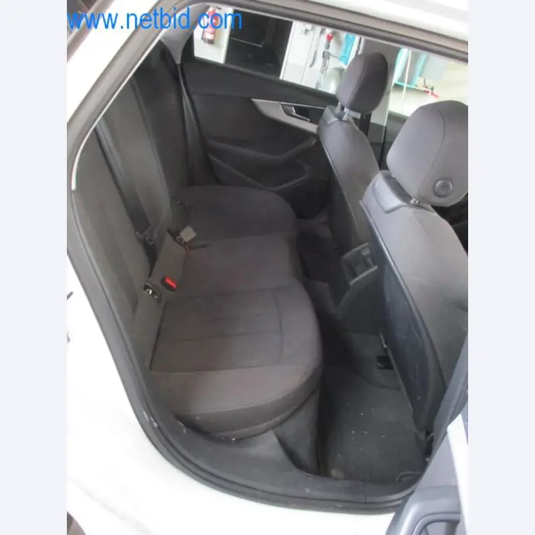 Maquinaria, parque móvil y equipos de explotación-8