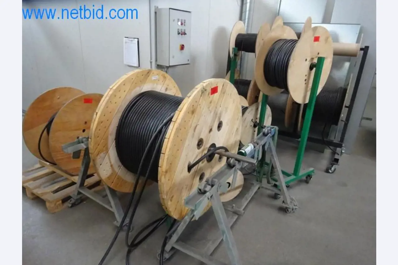 Stroje, vozový park a provozní zařízení-1