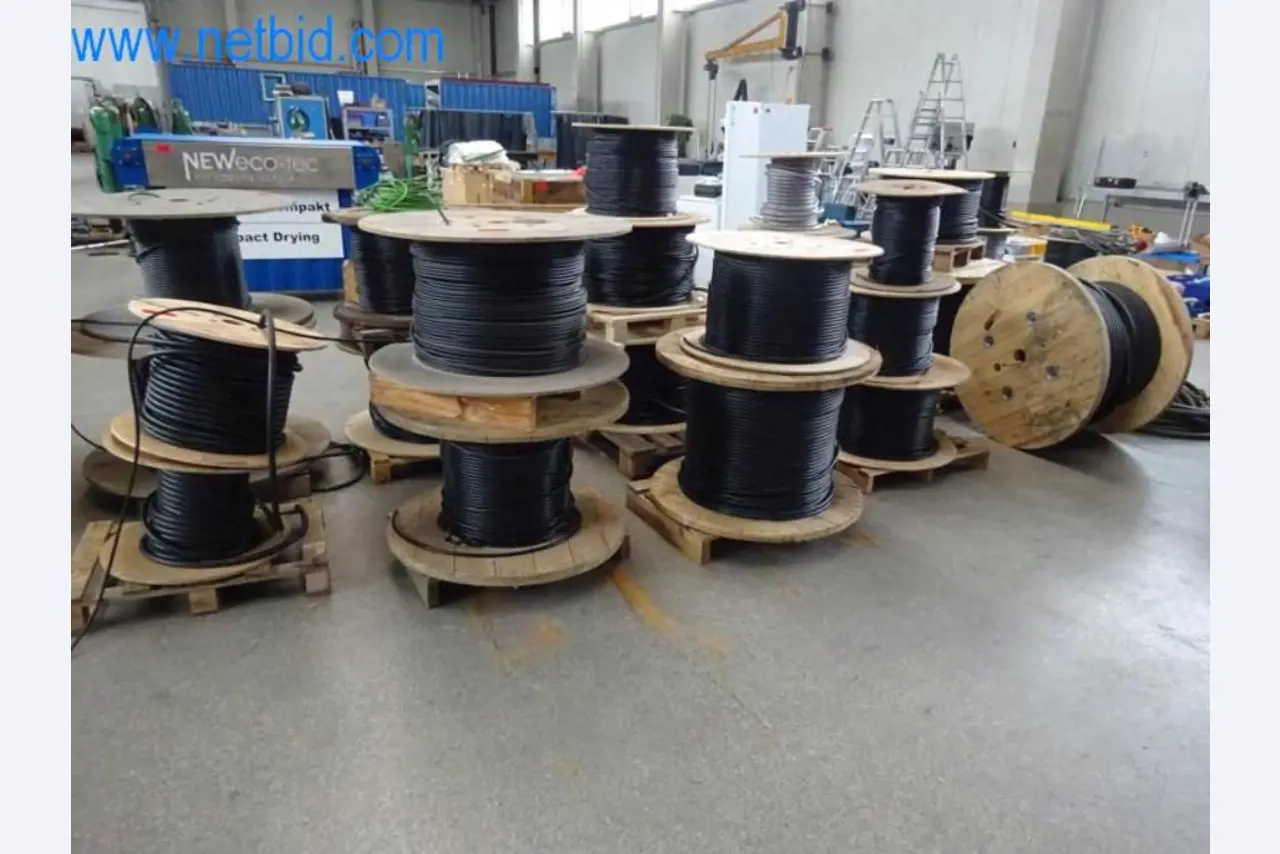 Stroje, vozový park a provozní zařízení-2