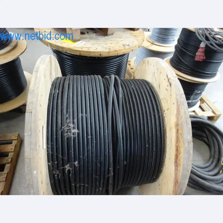 Stroje, vozový park a provozní zařízení-3