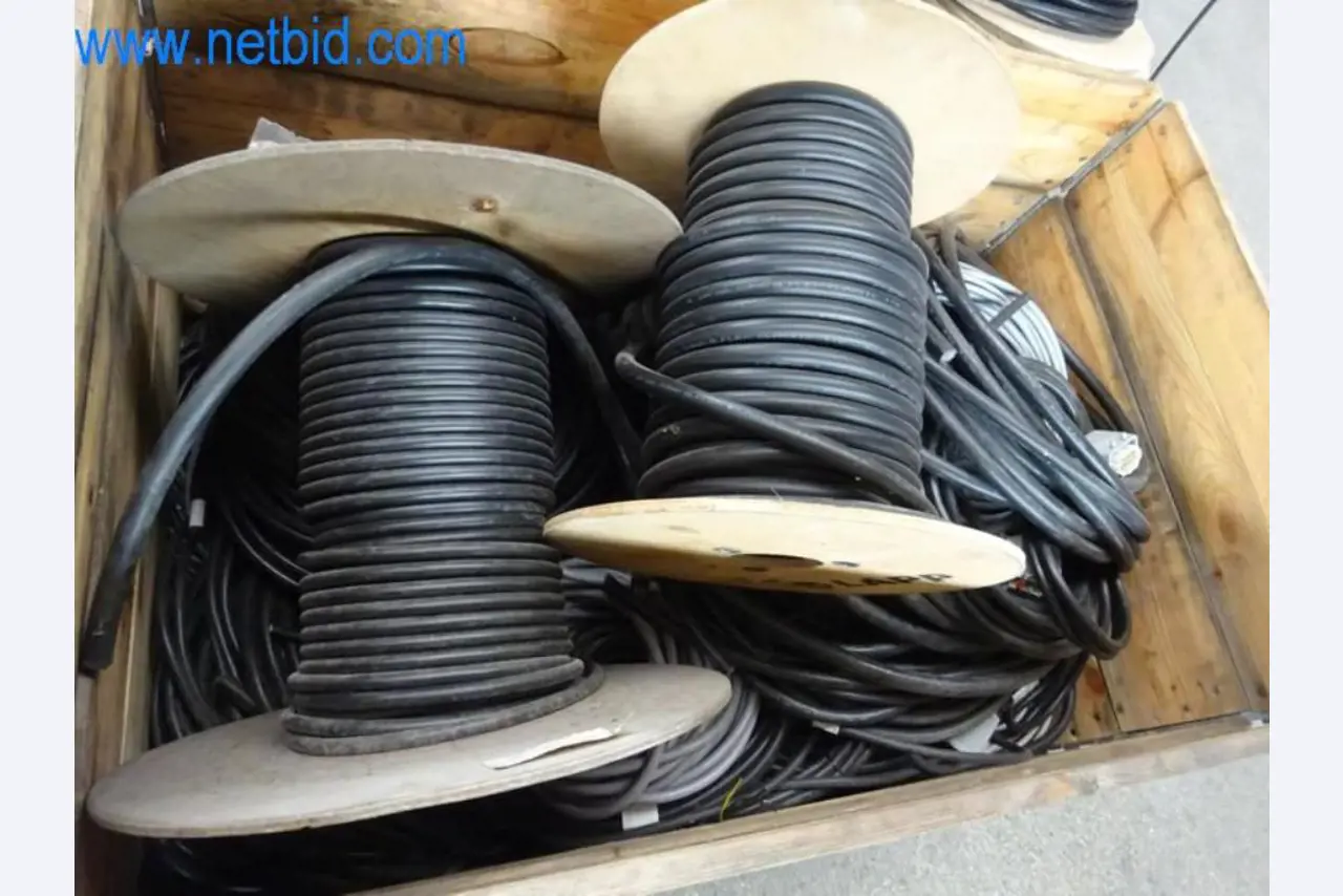 Stroje, vozový park a provozní zařízení-5