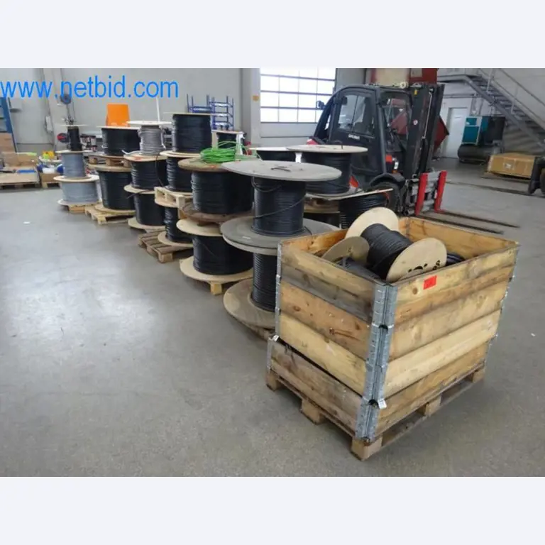 Stroje, vozový park a provozní zařízení-8