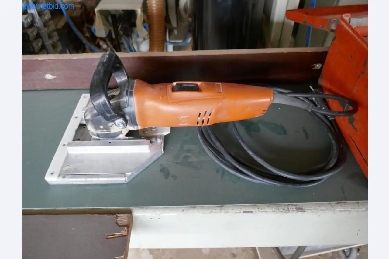 Maschinen aus dem Bereich Schreinerei und Fensterbau-2