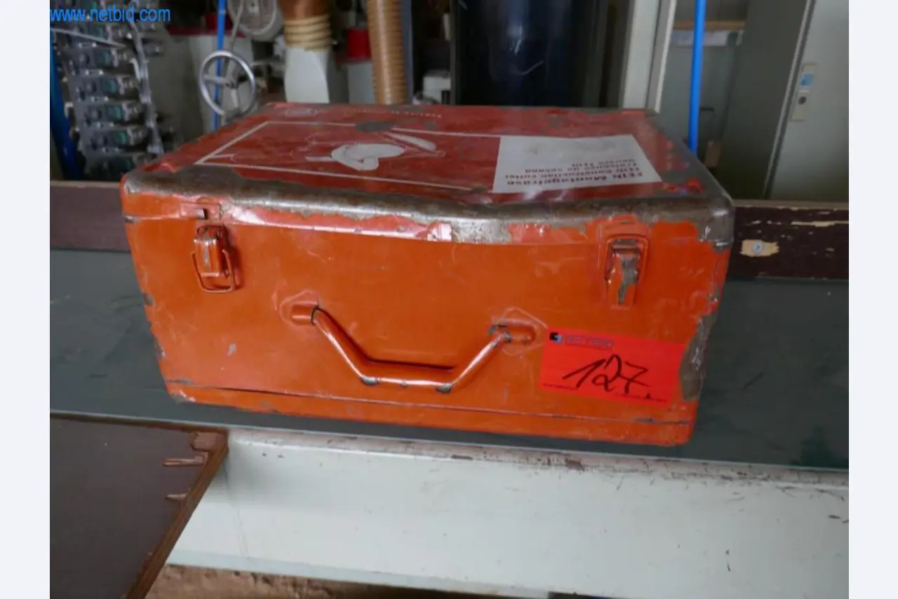 Maschinen aus dem Bereich Schreinerei und Fensterbau-3