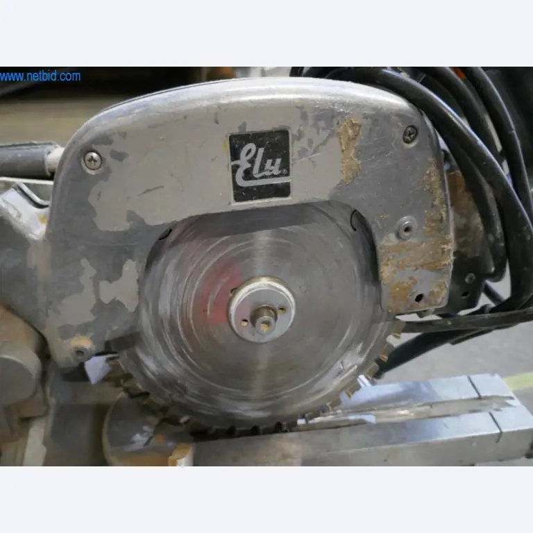 Maschinen aus dem Bereich Schreinerei und Fensterbau-3