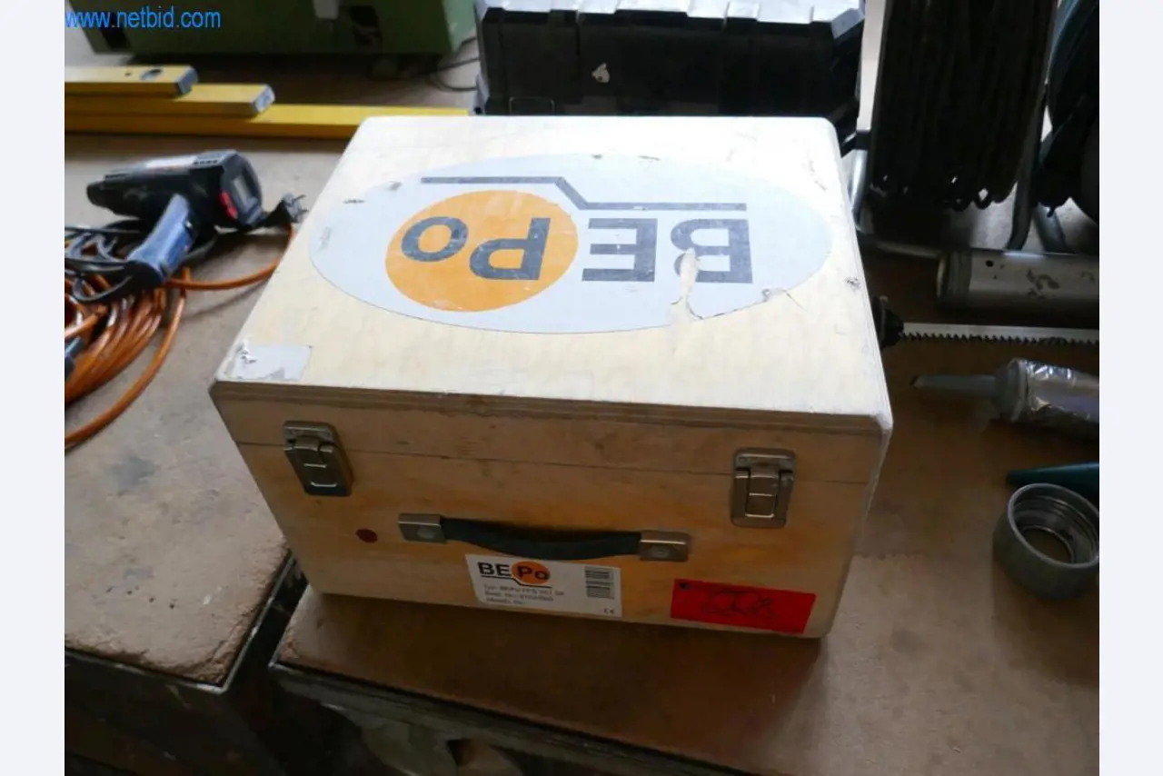 Stroje z oboru truhlářství a výroby oken-1