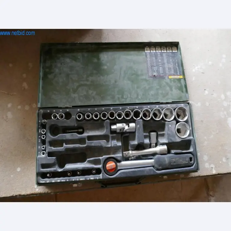 Stroje z oboru truhlářství a výroby oken-3