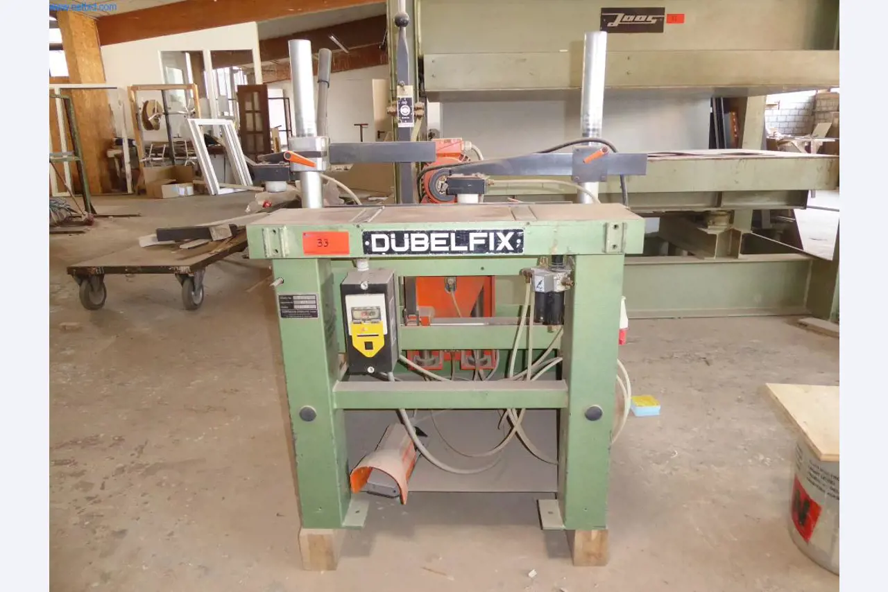 Maschinen aus dem Bereich Schreinerei und Fensterbau-3