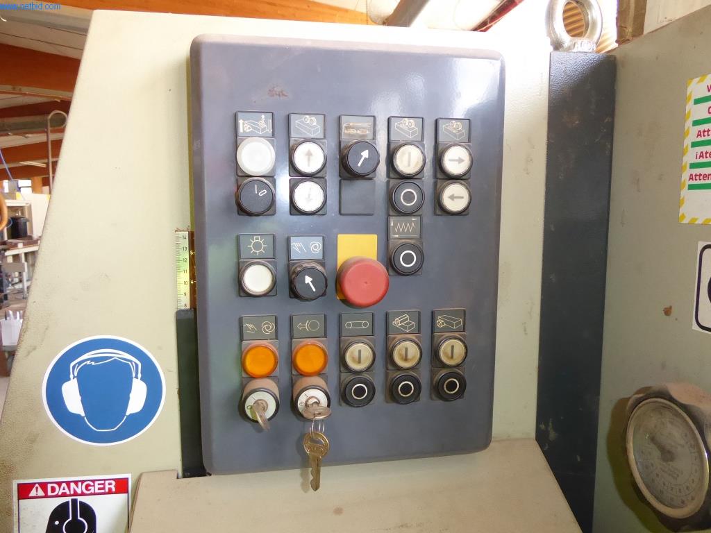 Machines from the carpentry and window construction sector-3