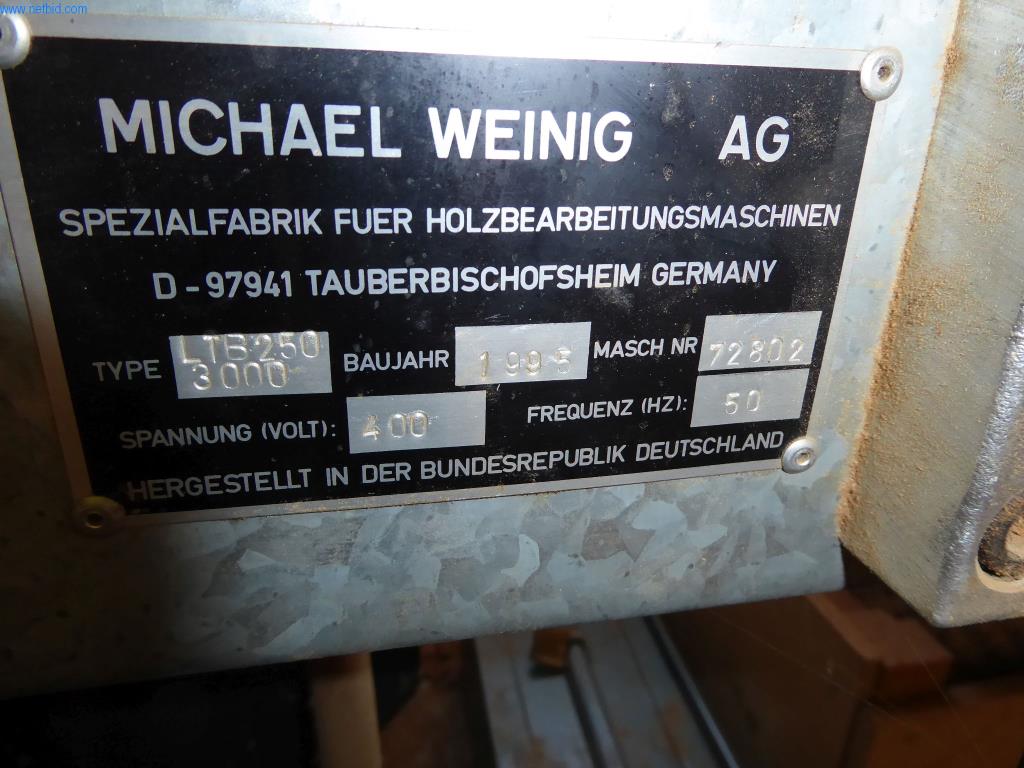 Machines from the carpentry and window construction sector-9