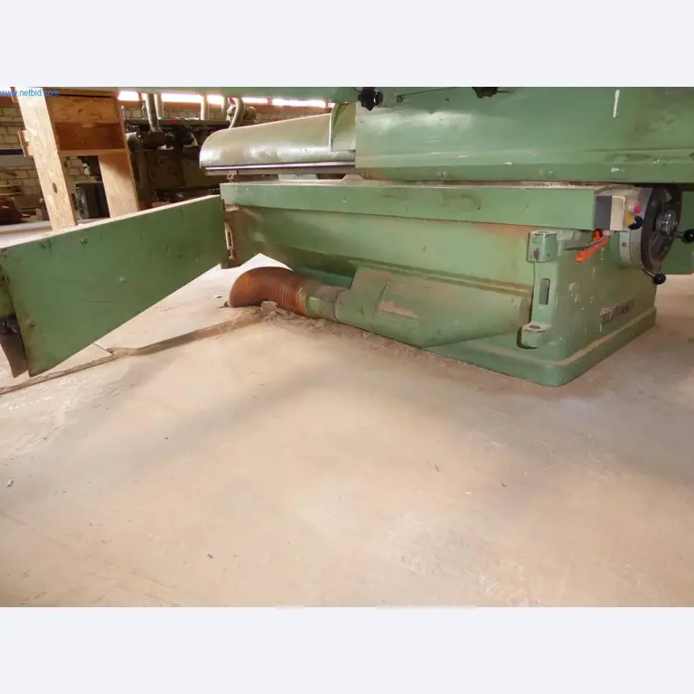 Maschinen aus dem Bereich Schreinerei und Fensterbau-10