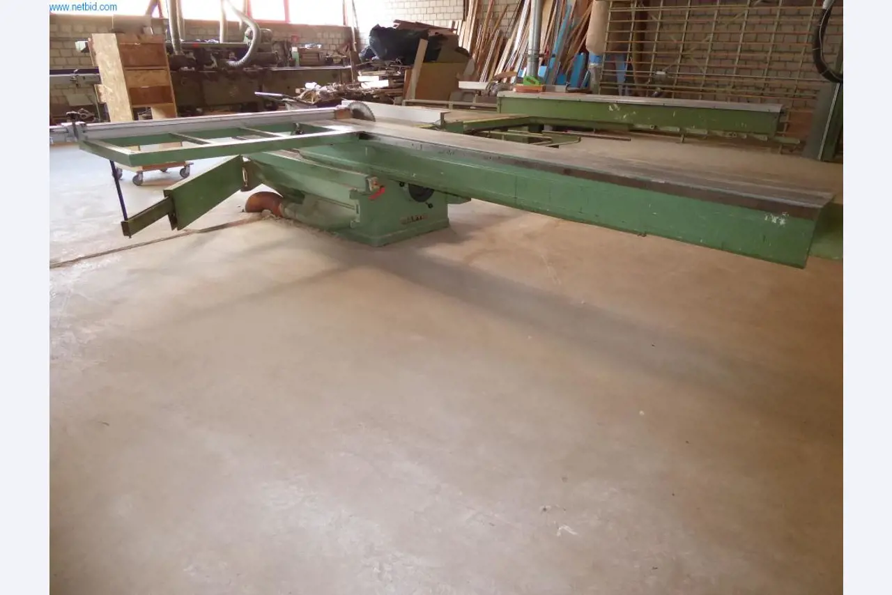 Maschinen aus dem Bereich Schreinerei und Fensterbau-4