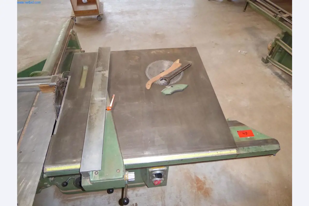 Maschinen aus dem Bereich Schreinerei und Fensterbau-6