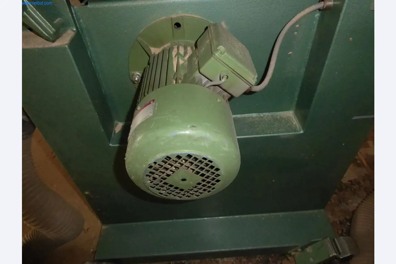 Machines from the carpentry and window construction sector-4