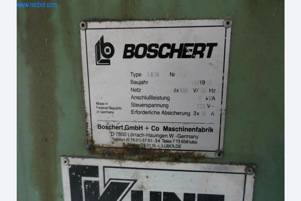 BGA, zásoby, montážní materiál a vozidla z divize střešních krytin.-5