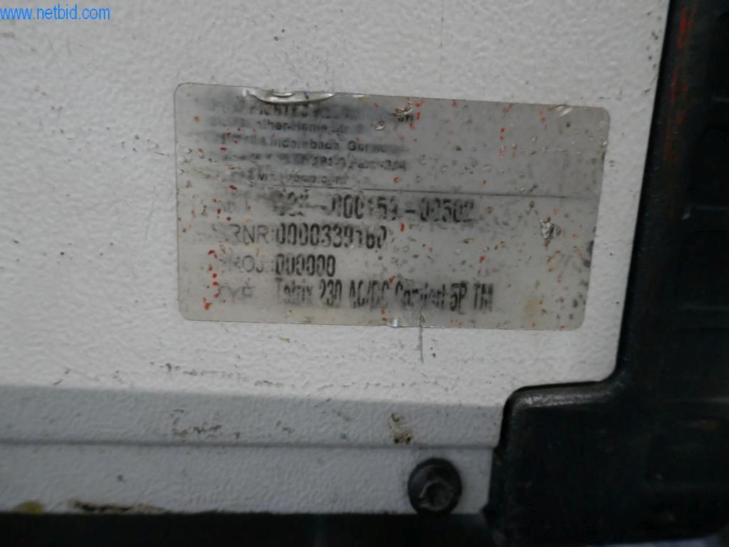 BGA, zásoby, montážní materiál a vozidla z divize střešních krytin.-6