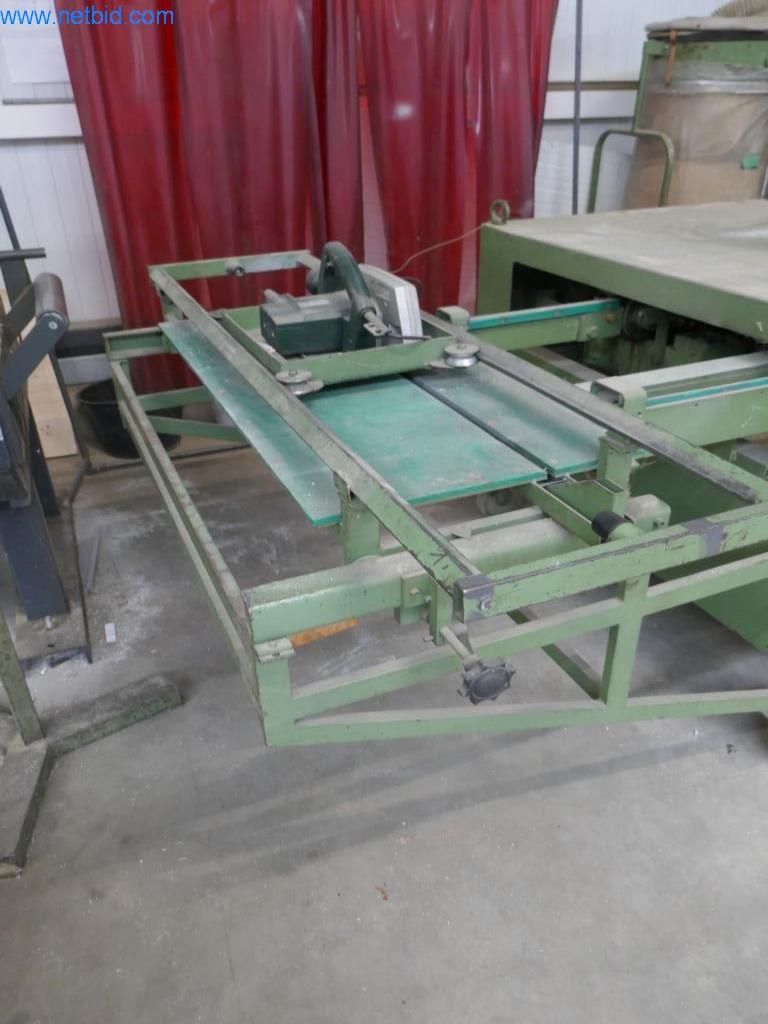 BGA, zapasy, materiały montażowe i pojazdy z działu pokryć dachowych-2