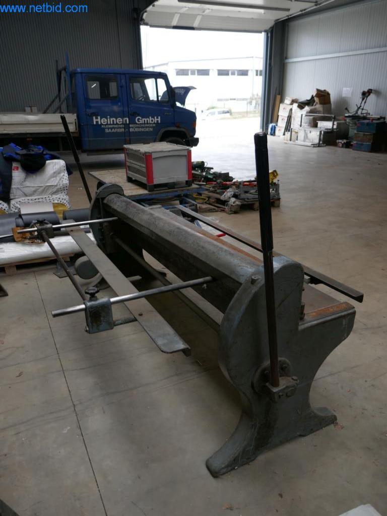 BGA, zapasy, materiały montażowe i pojazdy z działu pokryć dachowych-2